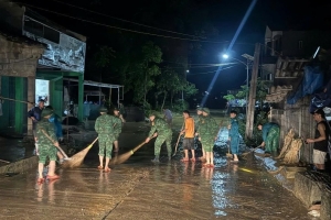 Bộ đội Biên phòng tỉnh Cao Bằng: Hỗ trợ người dân khắc phục hậu quả mưa lũ