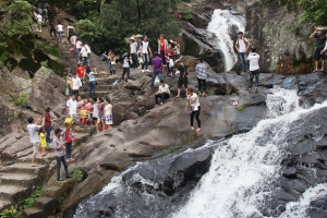 Bắc Ninh: Nhiều hoạt động đặc sắc tại lễ hội Đền Suối Mỡ - Đất thiêng tỏa sáng