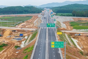 Bộ Xây dựng: Đề xuất ưu tiên mở rộng cao tốc 2 làn xe, nhu cầu vốn gần 500.000 tỷ đồng