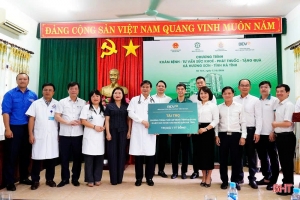 BIDV đồng hành Bệnh viện Bạch Mai khám sức khỏe cho 1.500 người ở Hà Tĩnh