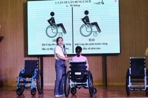 Hải Phòng: Phường Tân Hưng trao tặng 60 xe lăn cho người khuyết tật và đối tượng chính sách