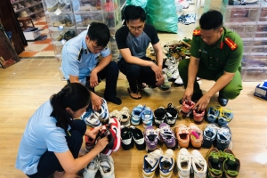 Ninh Bình: Phát hiện cơ sở kinh doanh giày thể thao có dấu hiệu giả mạo nhãn hiệu
