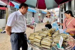 “Bánh chưng dài Nghĩa Lộ - Yên Bái” được trao quyền sử dụng Nhãn hiệu tập thể