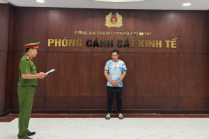 TP.HCM: Khởi tố chủ chuỗi K.W Sneaker bán hàng giả