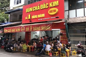 Hà Nội: Tiểu thương phố cổ mong sớm có cơ chế thuê vỉa hè để kinh doanh ổn định