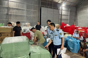 Lực lượng Quản lý thị trường liên tiếp phát hiện hàng chục nghìn sản phẩm vi phạm