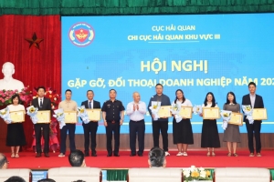 Hải quan khu vực III cần tiếp tục đơn giản hóa thủ tục hải quan, đẩy mạnh chuyển đổi số
