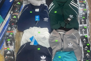 Tuyên Quang: Thu giữ loạt sản phẩm giả mạo nhãn hiệu Adidas tại xã Pà Vầy Sủ