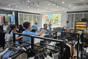 Hà Nội: Phát hiện gần 2.000 sản phẩm thời trang nghi giả mạo nhãn hiệu