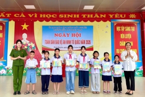 Công an phường Thủy Nguyên: Tuyên truyền phòng chống đuối nước, nhận diện thủ đoạn bắt cóc cho học sinh