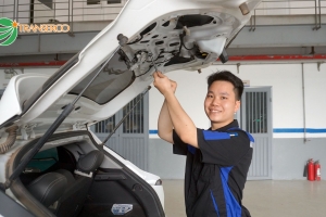 Gặp gỡ 2 công nhân giỏi Thủ đô: Những "bác sỹ ô tô" tận tâm với nghề