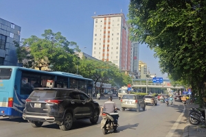 Thời tiết ngày 24/5: Miền Bắc và Trung Bộ tiếp diễn nắng nóng gay gắt, nhiều nơi vượt 38 độ C