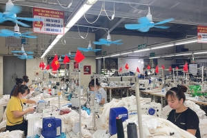 Bắc Ninh: Doanh nghiệp điều chỉnh giờ làm, bảo vệ người lao động trước nắng nóng