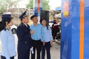 QLTT Hà Tĩnh đẩy mạnh tuyên truyền, giám sát chuyển đổi sang xăng sinh học E10