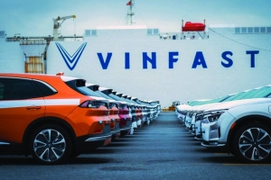 Vingroup (VIC) rót hơn 5.183 tỷ đồng lập công ty mới phục vụ tái cấu trúc VinFast