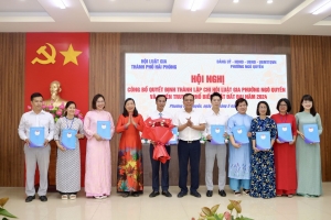 Phường Ngô Quyền công bố Quyết định thành lập Chi hội Luật gia và tuyên truyền pháp luật về đất đai