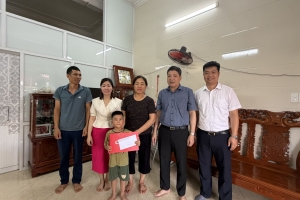 Phường Dương Kinh lan tỏa yêu thương đến trẻ em có hoàn cảnh khó khăn dịp Quốc tế Thiếu nhi 1/6