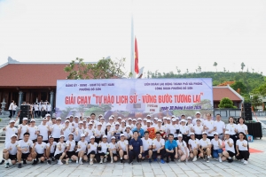 Hơn 1.000 đoàn viên Công đoàn và Nhân dân phường Đồ Sơn tham gia Giải chạy “Tự hào lịch sử - Vững bước tương lai”