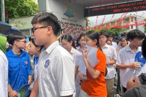 Hà Nội: 2 thí sinh vi phạm quy chế thi trong ngày đầu thi vào lớp 10