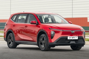 VF MPV 7 khiến người dùng bất ngờ: Chở đủ 7 người vẫn êm, nhấn ga là “đã”