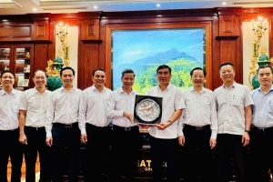 Vinachem làm việc với Tập đoàn Hateco về cung ứng sản phẩm cao su kỹ thuật cho Cảng Liên Chiểu