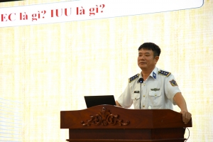 Báo cáo viên của Vùng Cảnh sát biển 3 báo cáo chuyên đề về phòng, chống khai thác IUU