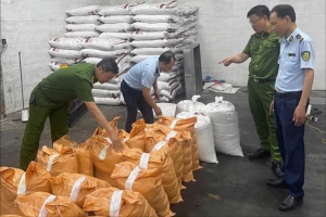Lật từng lớp ngụy trang của thực phẩm vi phạm