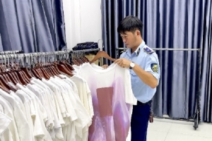 Gia Lai phát hiện hơn 2.520 sản phẩm thời trang không rõ nguồn gốc