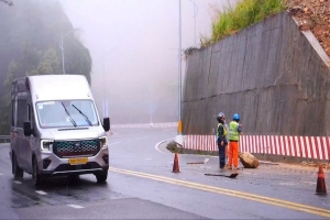 Lâm Đồng: Chủ động ứng phó nguy cơ mất an toàn giao thông trên các tuyến đèo mùa mưa
