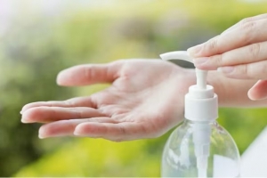 Sở Y tế Hà Nội: Yêu cầu ngừng kinh doanh, sử dụng 2 lô dung dịch vệ sinh phụ nữ Rolux AF