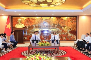Hà Nội và Grab thúc đẩy hợp tác chuyển đổi xanh, phát triển đô thị thông minh