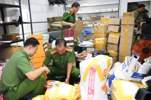 Cần Thơ: Phát hiện hàng giả mạo thương hiệu nổi tiếng trị giá hơn 30 tỷ đồng