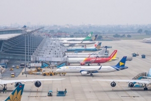 Nhiều chuyến bay tại Nội Bài tạm dừng hoạt động do hoạt động diều thả gần sân bay