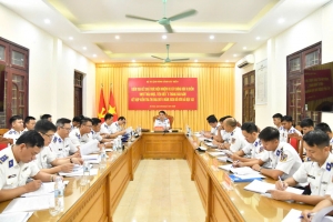 Bộ Tư lệnh Vùng Cảnh sát biển 1 kiểm tra kết quả xây dựng đơn vị điểm tại Hải đội 102