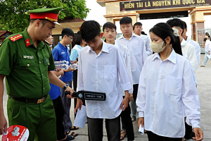 Công an Bắc Ninh bảo vệ nghiêm ngặt kỳ thi tốt nghiệp trung học phổ thông