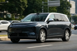 BYD Great Tang sắp ra mắt: SUV điện 7 chỗ chạy 950 km, tăng tốc ngang siêu xe