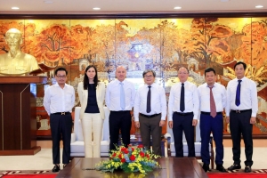 Hà Nội tăng cường hợp tác với AIIB phát triển hệ thống đường sắt đô thị