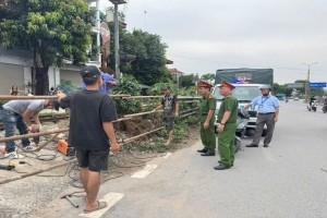 Hà Nội xóa bỏ toàn bộ 9 lối đi tự mở qua đường sắt tại xã Thanh Trì