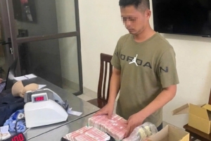 Khởi tố vụ án chủ tàu cá vận chuyển trái phép hơn 47 vạn Nhân dân tệ qua biên giới