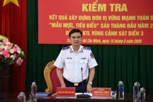 Thủ trưởng Cảnh sát biển Việt Nam đối thoại dân chủ với cán bộ, chiến sĩ Vùng Cảnh sát biển 3