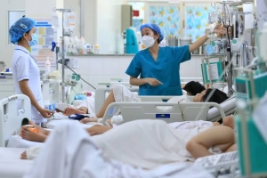 Hà Nội ban hành loạt chính sách mới thu hút nhân lực y tế chất lượng cao