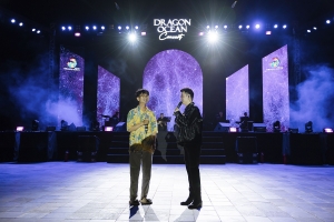 Dragon Ocean Concert 01 – “Dòng chảy”: Hàng nghìn khán giả hòa nhịp cảm xúc trong đêm nhạc bên biển Đồ Sơn