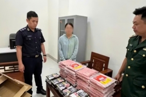 Liên tiếp phát hiện thực phẩm đông lạnh rã đông, không rõ nguồn gốc trên tuyến biên giới phía Bắc