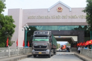 Hải quan Cửa khẩu Quốc tế Tà Lùng: Làm thủ tục cho hơn 4.700 lượt phương tiện xuất biên