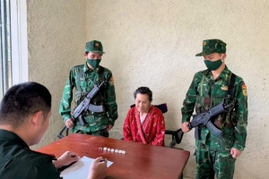 Bắt giữ đối tượng tàng trữ trái phép 23 gram heroin và 9 viên ma túy tổng hợp