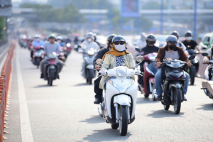 Thời tiết hôm nay 23/6: Bắc Bộ, Trung Bộ nắng nóng gay gắt, đề phòng dông lốc chiều tối