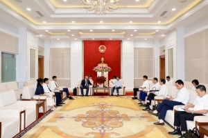 Chủ tịch UBND tỉnh Quảng Ninh Bùi Văn Khắng tiếp xã giao nhà đầu tư