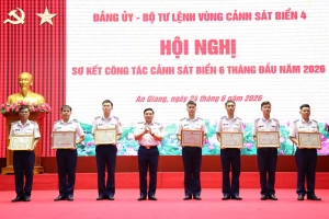 Bộ Tư lệnh Vùng cảnh sát biển 4 xử lý 236 vụ vi phạm trên biển trong 6 tháng năm 2026