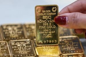 Giá vàng hôm nay 4/7: Vàng SJC tăng sốc 3 triệu đồng/lượng