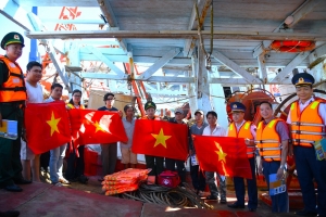 Vùng Cảnh sát biển 3 đồng hành cùng ngư dân, chung tay gỡ “thẻ vàng” IUU